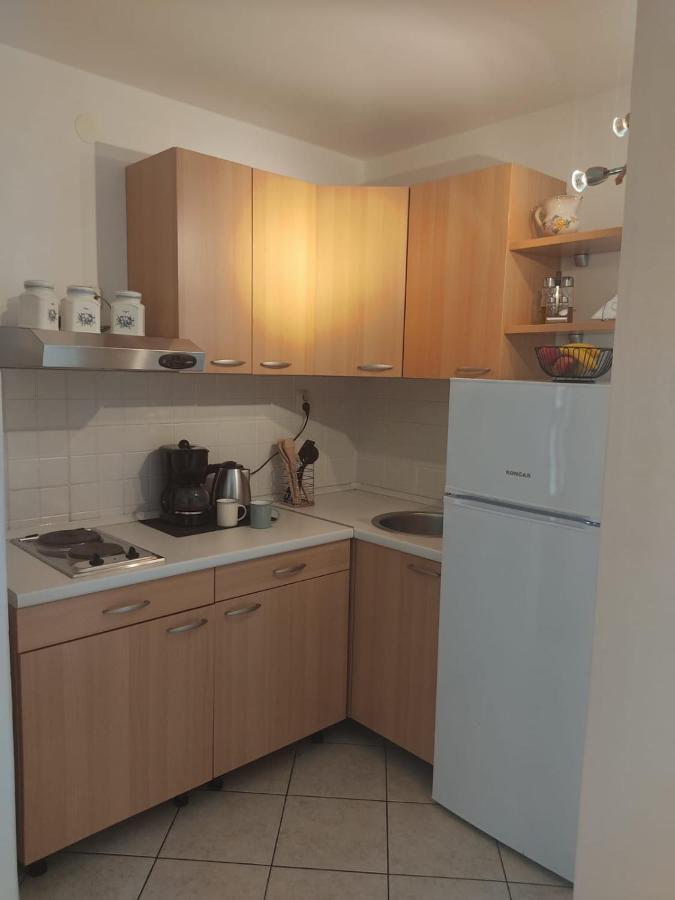 Apartmani Danica Risika Eksteriør bilde