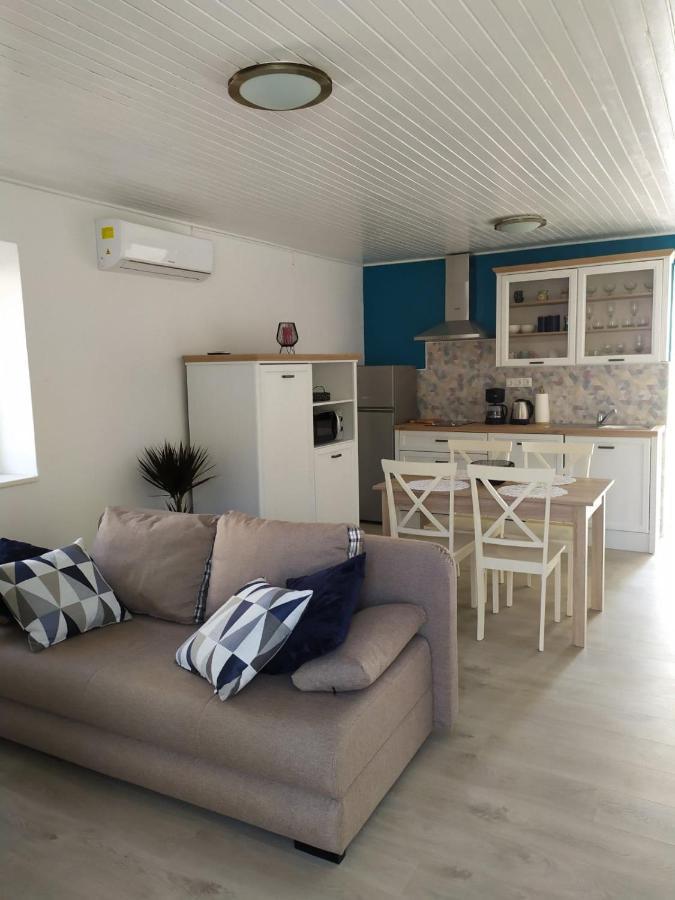 Apartmani Danica Risika Eksteriør bilde