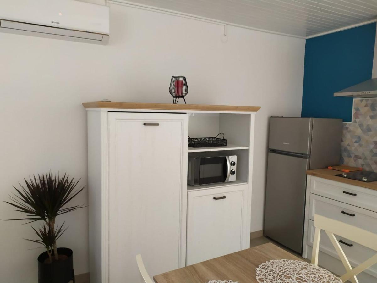 Apartmani Danica Risika Eksteriør bilde