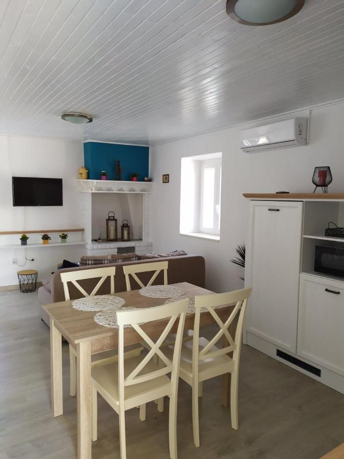 Apartmani Danica Risika Eksteriør bilde